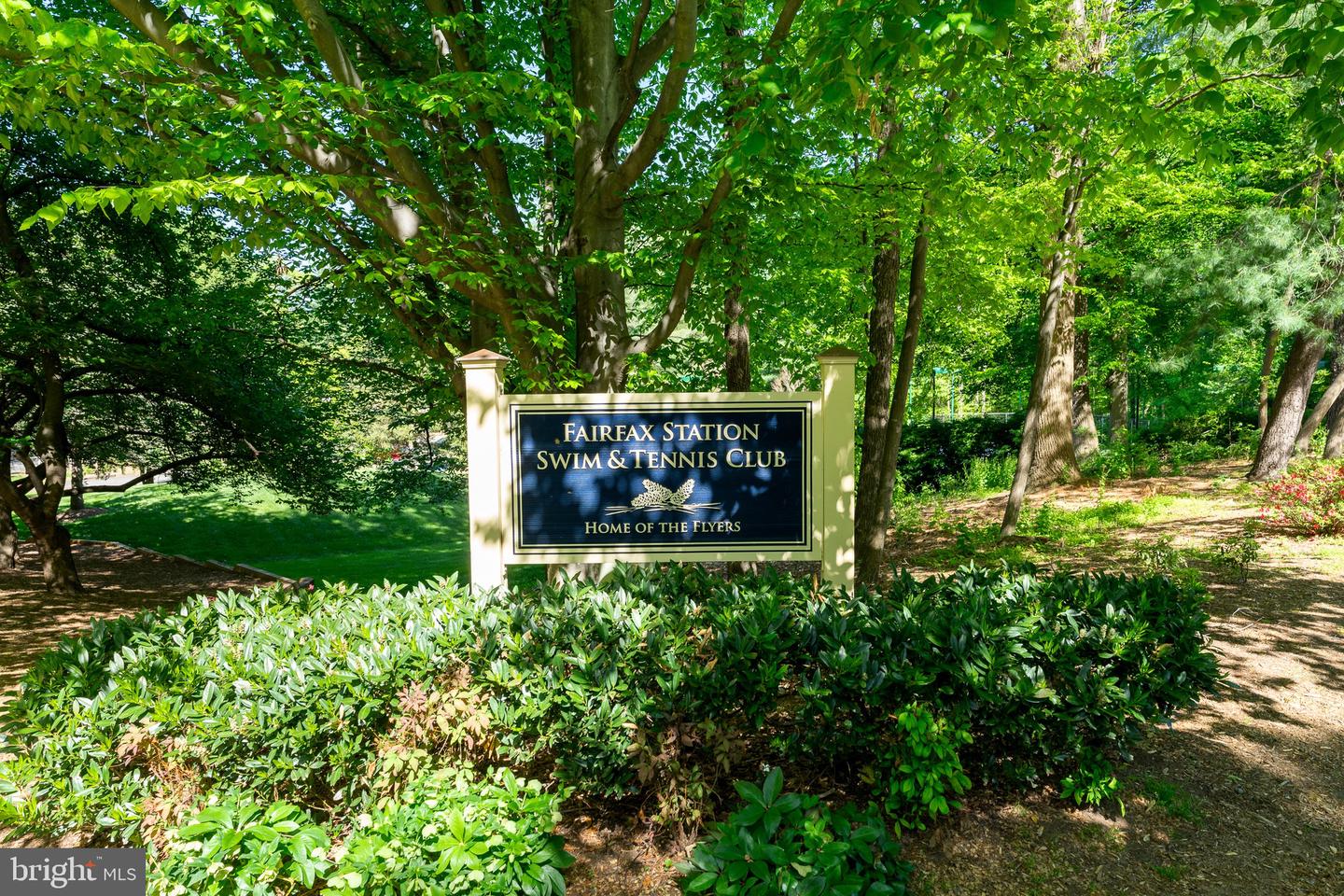6005 MAKELY DR, FAIRFAX STATION, Virginia 22039, 4 Bedrooms Bedrooms, ,3 BathroomsBathrooms,Residential,For sale,6005 MAKELY DR,VAFX2232334 MLS # VAFX2232334