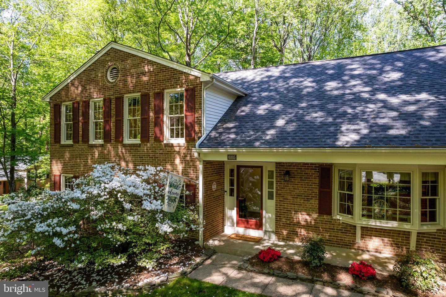6005 MAKELY DR, FAIRFAX STATION, Virginia 22039, 4 Bedrooms Bedrooms, ,3 BathroomsBathrooms,Residential,For sale,6005 MAKELY DR,VAFX2232334 MLS # VAFX2232334