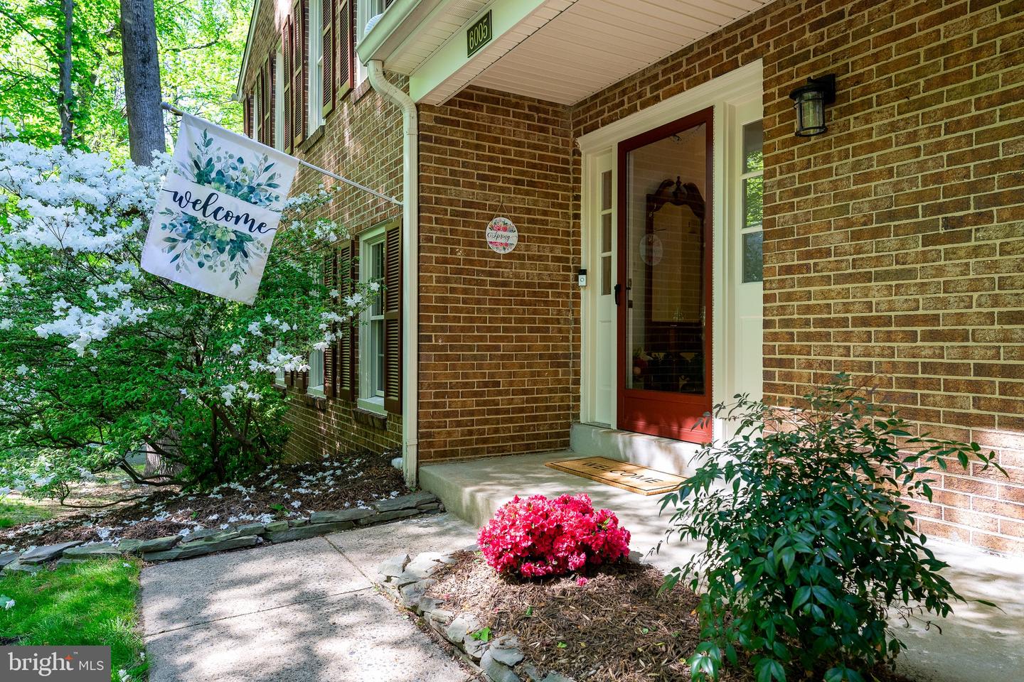 6005 MAKELY DR, FAIRFAX STATION, Virginia 22039, 4 Bedrooms Bedrooms, ,3 BathroomsBathrooms,Residential,For sale,6005 MAKELY DR,VAFX2232334 MLS # VAFX2232334