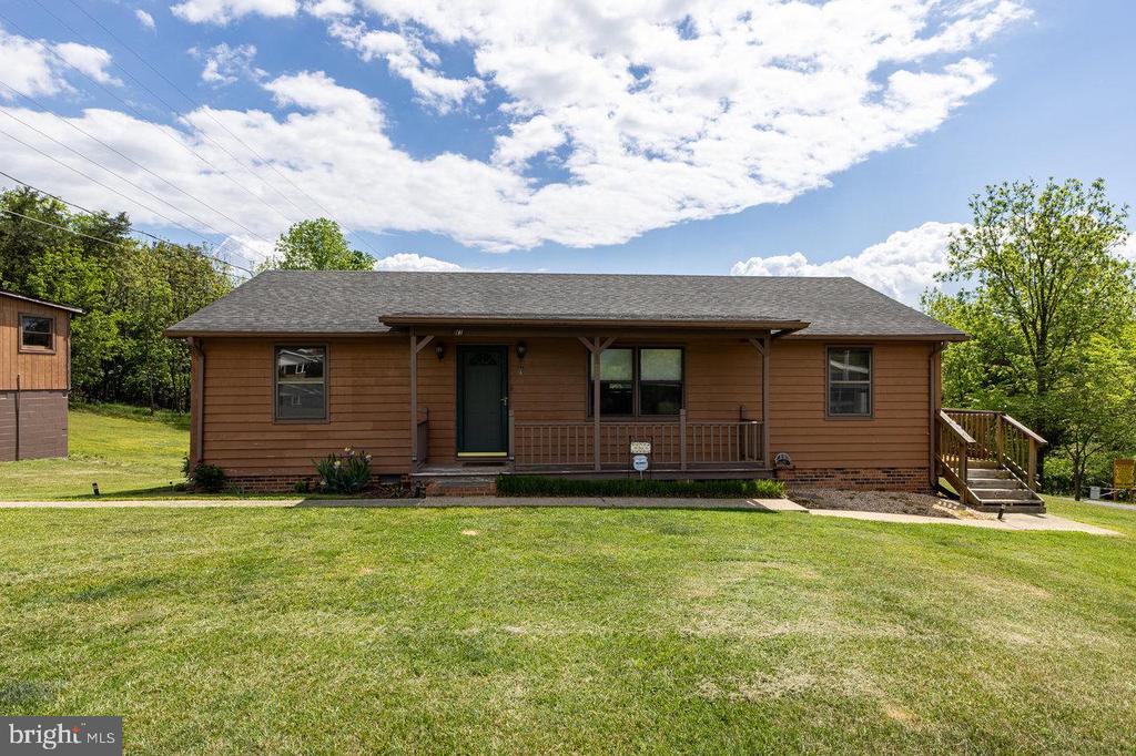 113 DOCK ST, LURAY, Virginia 22835, 3 Bedrooms Bedrooms, ,2 BathroomsBathrooms,Residential,113 DOCK ST,VAPA2004872 MLS # VAPA2004872