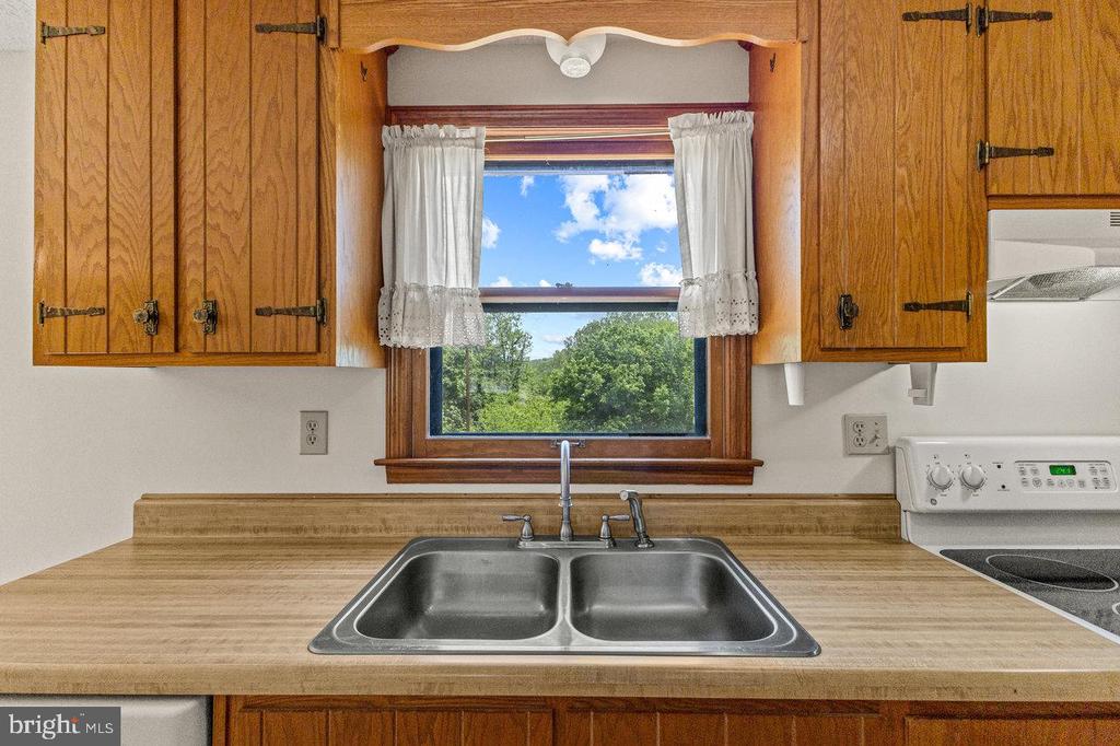 113 DOCK ST, LURAY, Virginia 22835, 3 Bedrooms Bedrooms, ,2 BathroomsBathrooms,Residential,113 DOCK ST,VAPA2004872 MLS # VAPA2004872