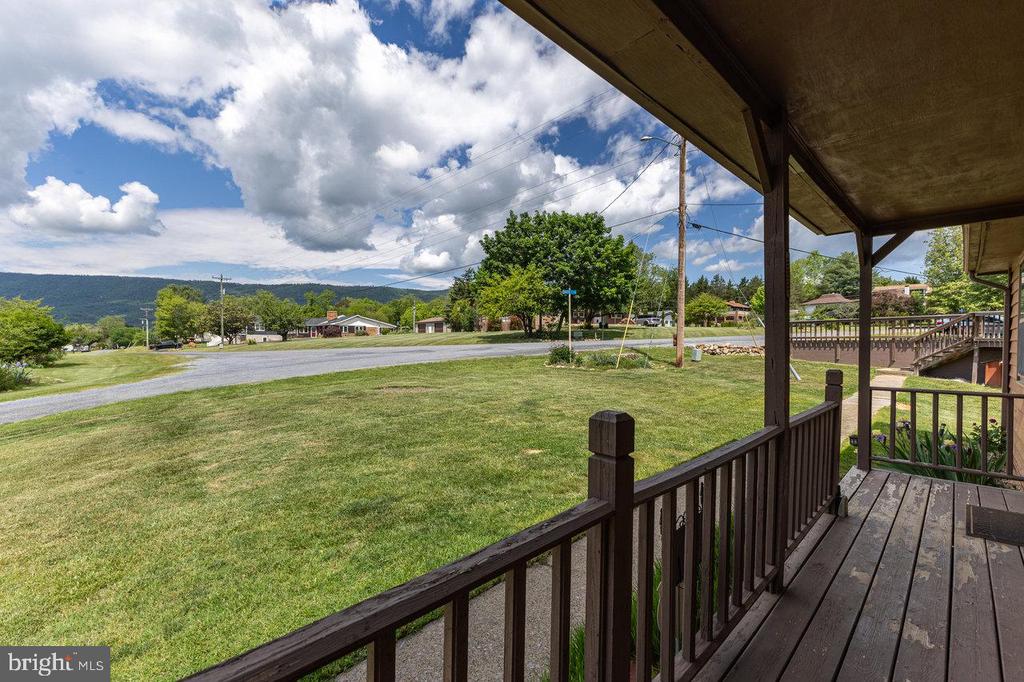 113 DOCK ST, LURAY, Virginia 22835, 3 Bedrooms Bedrooms, ,2 BathroomsBathrooms,Residential,113 DOCK ST,VAPA2004872 MLS # VAPA2004872