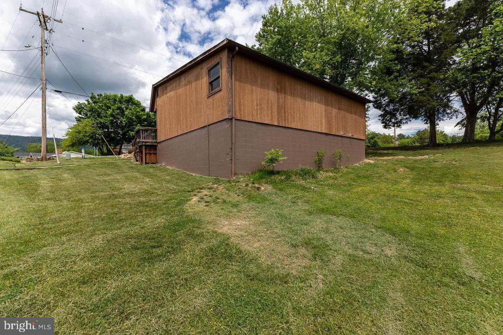 113 DOCK ST, LURAY, Virginia 22835, 3 Bedrooms Bedrooms, ,2 BathroomsBathrooms,Residential,113 DOCK ST,VAPA2004872 MLS # VAPA2004872