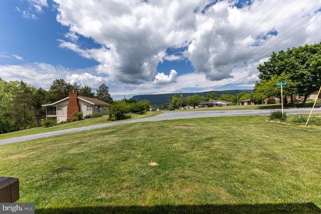 113 DOCK ST, LURAY, Virginia 22835, 3 Bedrooms Bedrooms, ,2 BathroomsBathrooms,Residential,113 DOCK ST,VAPA2004872 MLS # VAPA2004872