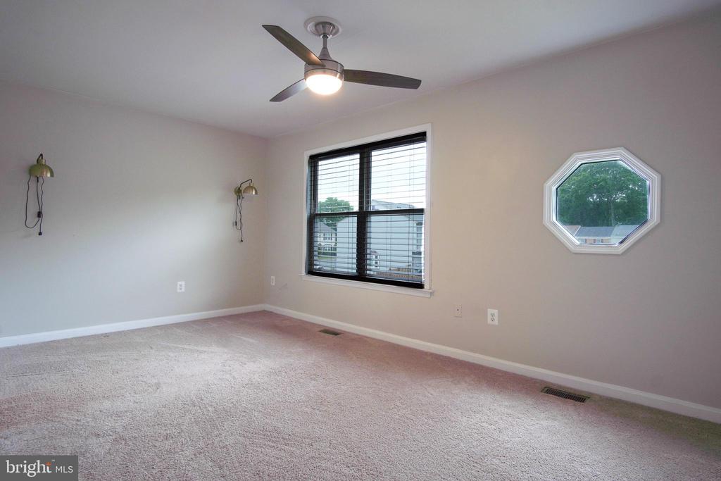 2909 BRIARWOOD LN, FREDERICKSBURG, Virginia 22408, 3 Bedrooms Bedrooms, ,2 BathroomsBathrooms,Residential,BROOKWOOD,2909 BRIARWOOD LN,VASP2032980 MLS # VASP2032980