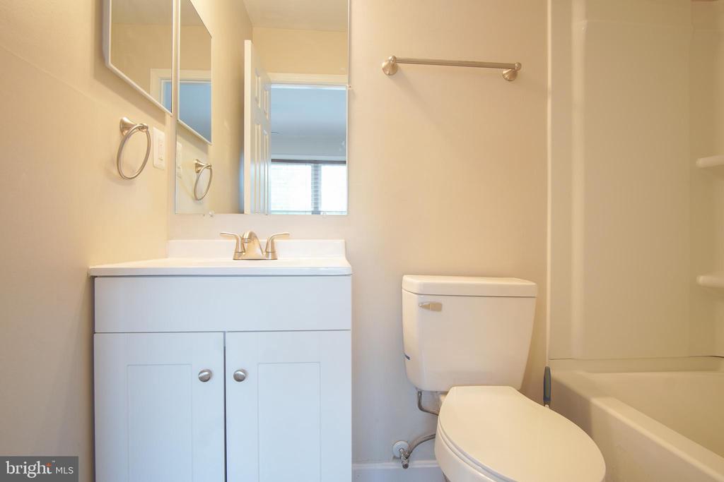 2909 BRIARWOOD LN, FREDERICKSBURG, Virginia 22408, 3 Bedrooms Bedrooms, ,2 BathroomsBathrooms,Residential,BROOKWOOD,2909 BRIARWOOD LN,VASP2032980 MLS # VASP2032980