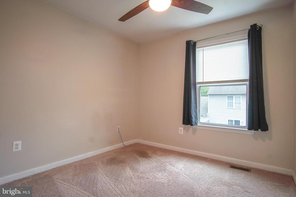 2909 BRIARWOOD LN, FREDERICKSBURG, Virginia 22408, 3 Bedrooms Bedrooms, ,2 BathroomsBathrooms,Residential,BROOKWOOD,2909 BRIARWOOD LN,VASP2032980 MLS # VASP2032980