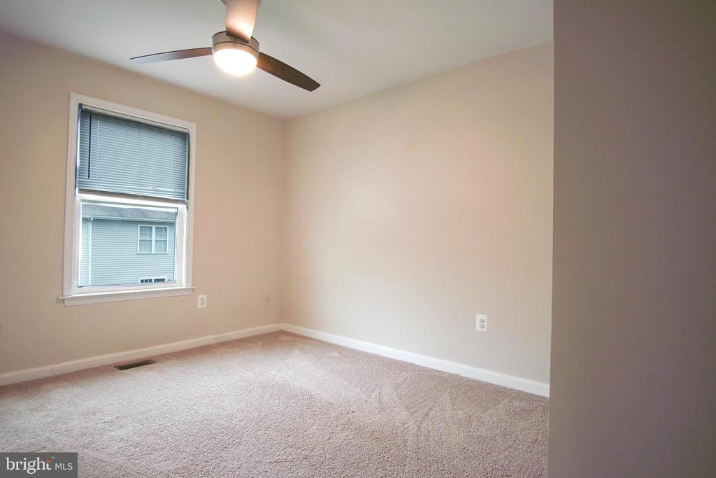 2909 BRIARWOOD LN, FREDERICKSBURG, Virginia 22408, 3 Bedrooms Bedrooms, ,2 BathroomsBathrooms,Residential,BROOKWOOD,2909 BRIARWOOD LN,VASP2032980 MLS # VASP2032980