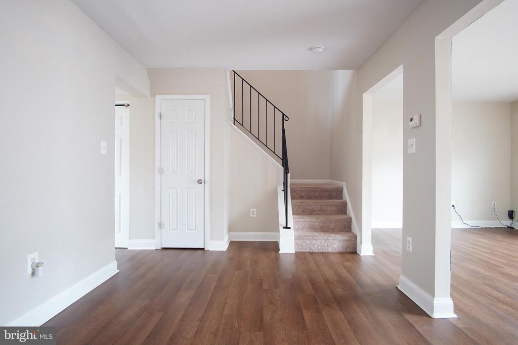2909 BRIARWOOD LN, FREDERICKSBURG, Virginia 22408, 3 Bedrooms Bedrooms, ,2 BathroomsBathrooms,Residential,BROOKWOOD,2909 BRIARWOOD LN,VASP2032980 MLS # VASP2032980