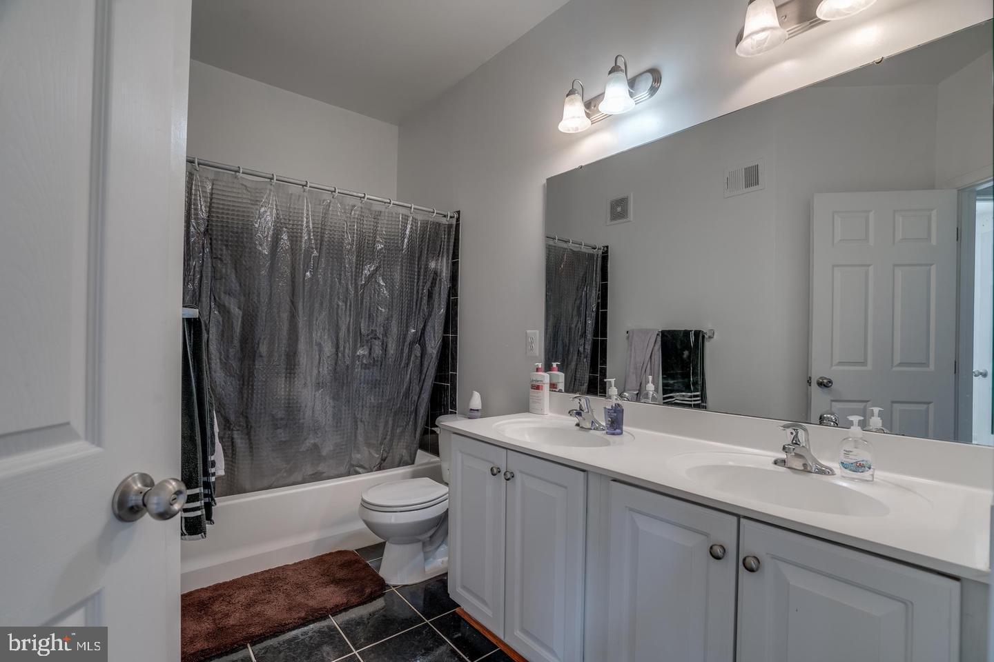 8507 HALLIE ROSE PL #157, ALEXANDRIA, Virginia 22309, 3 Bedrooms Bedrooms, ,2 BathroomsBathrooms,Residential,For sale,8507 HALLIE ROSE PL #157,VAFX2232572 MLS # VAFX2232572
