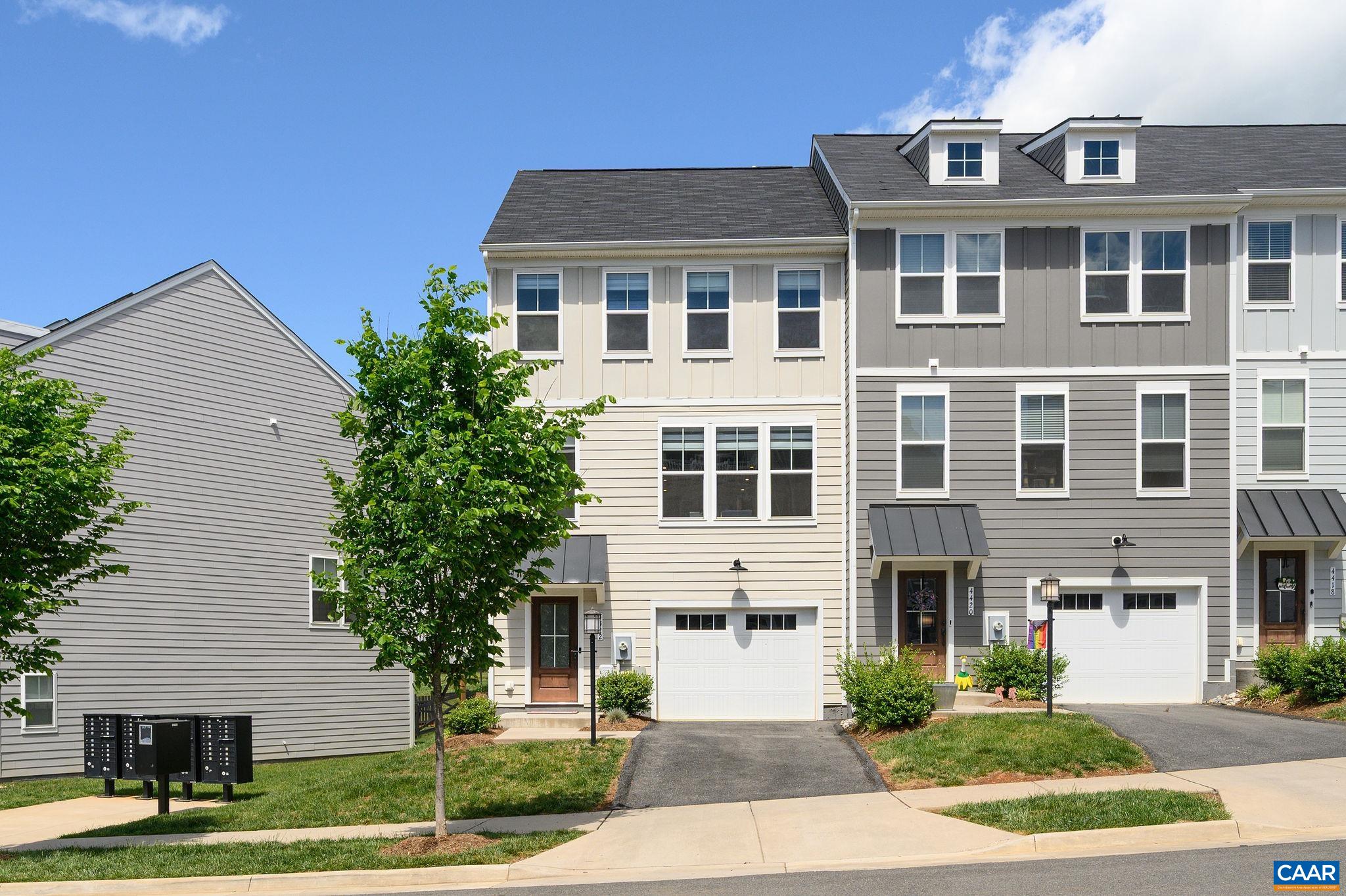 4422 ALSTON ST, CROZET, Virginia 22932, 3 Bedrooms Bedrooms, ,3 BathroomsBathrooms,Residential,ROOF deck, END-unit, 2300 sq ft Pleasant Green tow,4422 ALSTON ST,664263 MLS # 664263