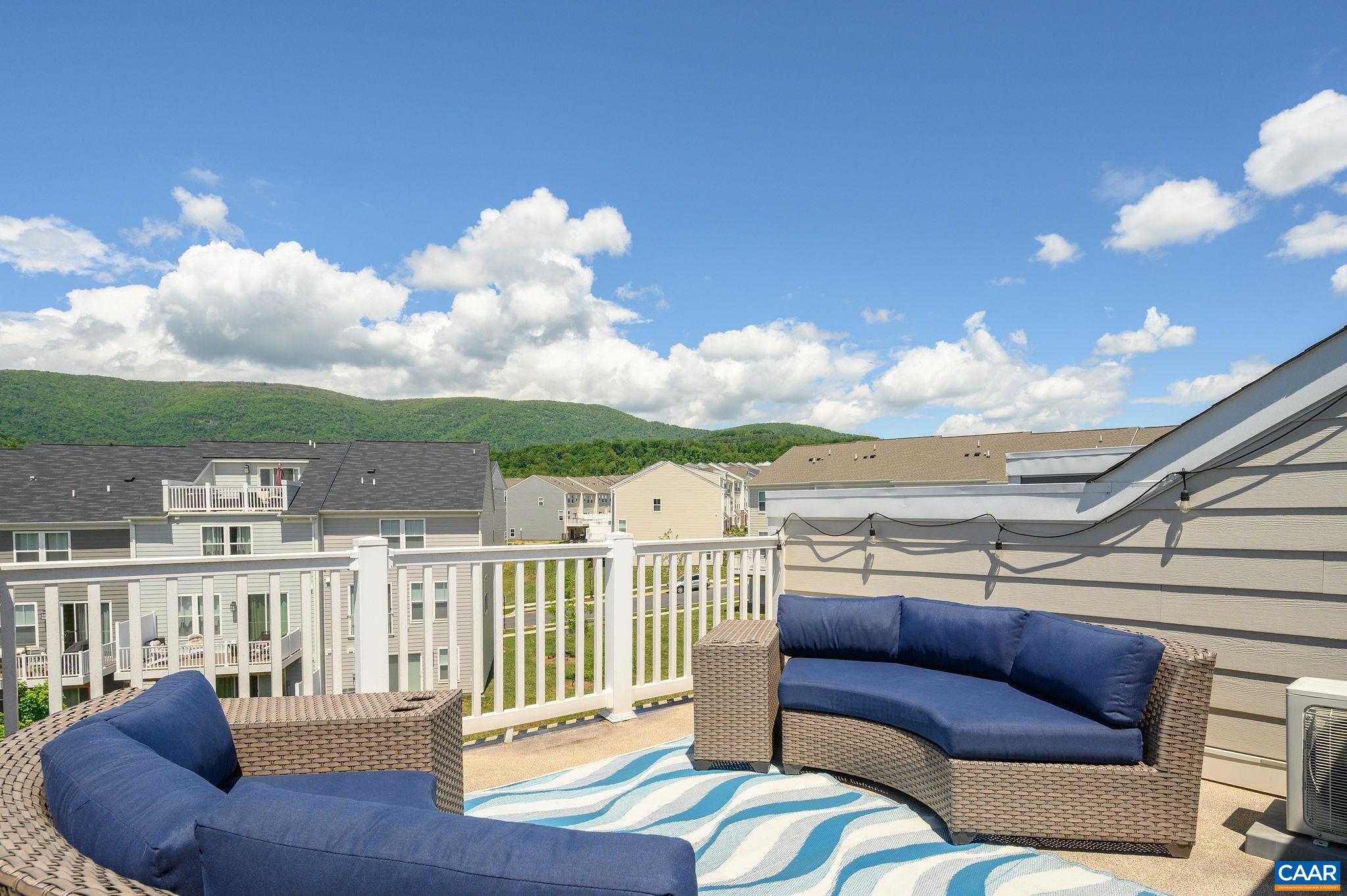 4422 ALSTON ST, CROZET, Virginia 22932, 3 Bedrooms Bedrooms, ,3 BathroomsBathrooms,Residential,ROOF deck, END-unit, 2300 sq ft Pleasant Green tow,4422 ALSTON ST,664263 MLS # 664263