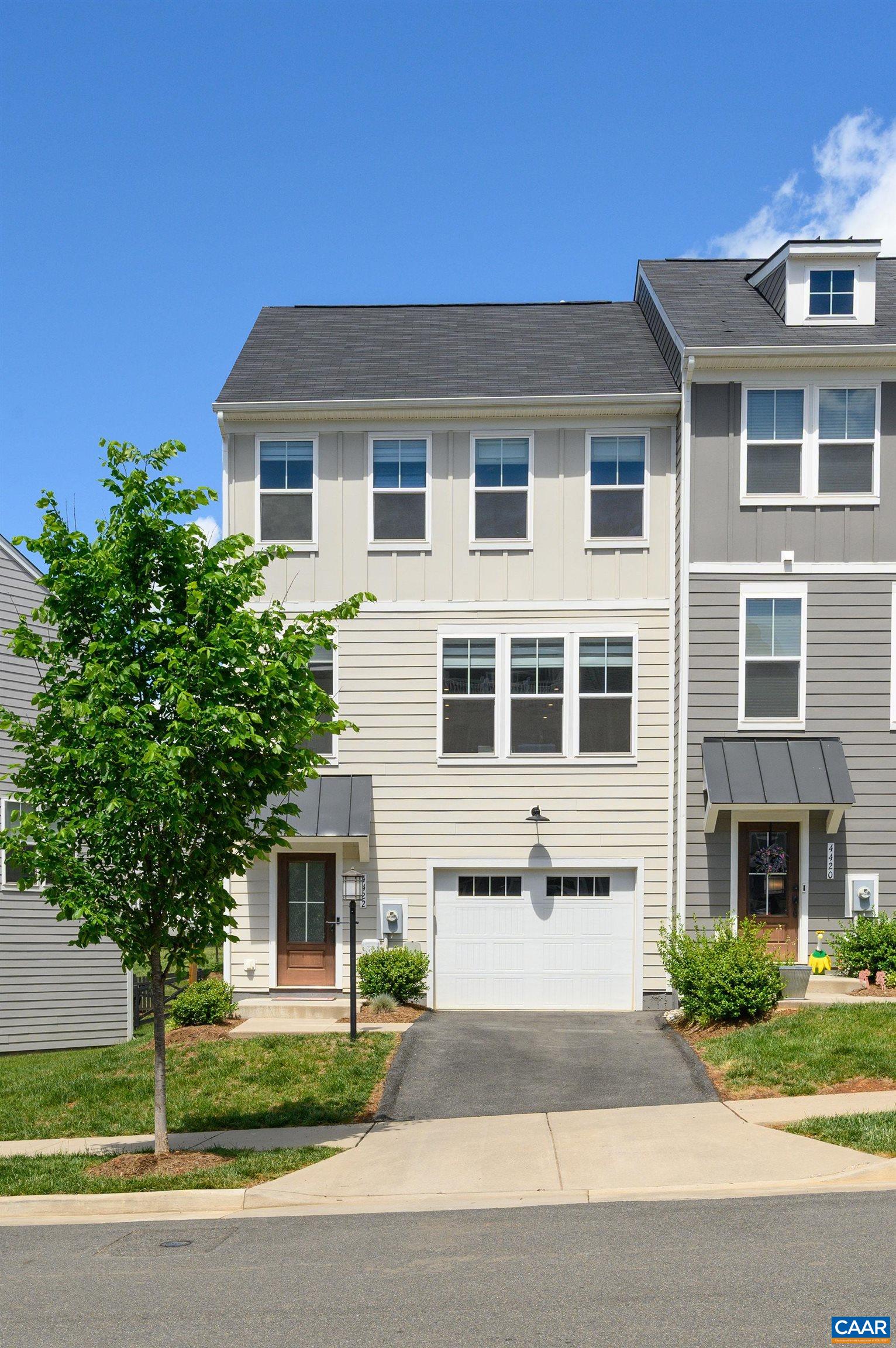 4422 ALSTON ST, CROZET, Virginia 22932, 3 Bedrooms Bedrooms, ,3 BathroomsBathrooms,Residential,ROOF deck, END-unit, 2300 sq ft Pleasant Green tow,4422 ALSTON ST,664263 MLS # 664263