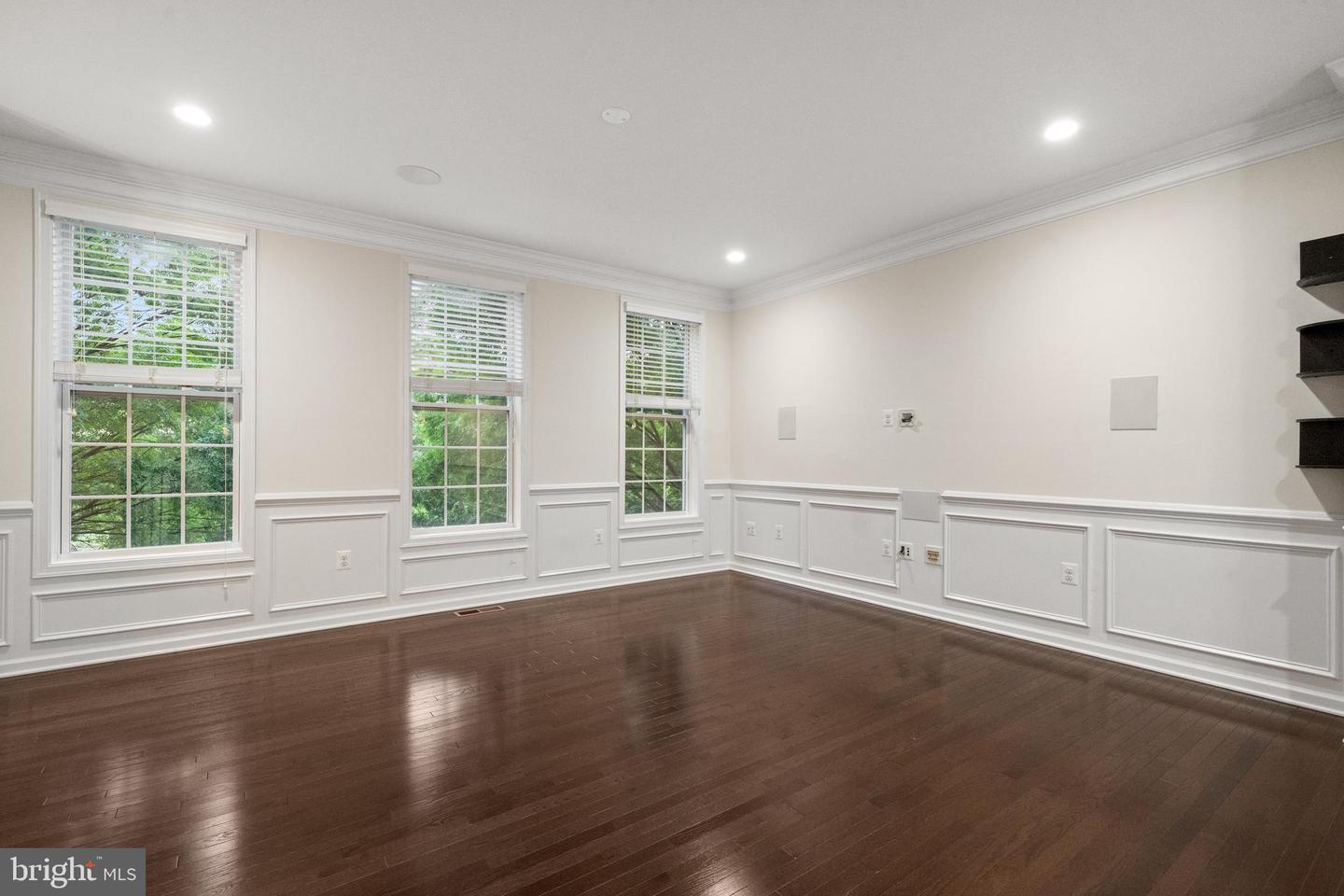 43009 SOUTHVIEW MANOR DR, ASHBURN, Virginia 20148, 4 Bedrooms Bedrooms, ,3 BathroomsBathrooms,Residential,For sale,43009 SOUTHVIEW MANOR DR,VALO2093274 MLS # VALO2093274