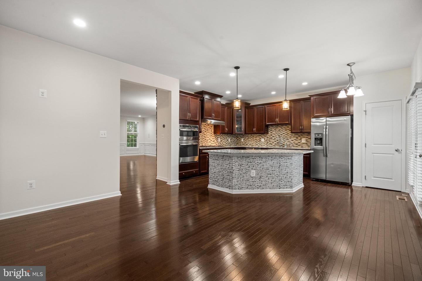 43009 SOUTHVIEW MANOR DR, ASHBURN, Virginia 20148, 4 Bedrooms Bedrooms, ,3 BathroomsBathrooms,Residential,For sale,43009 SOUTHVIEW MANOR DR,VALO2093274 MLS # VALO2093274