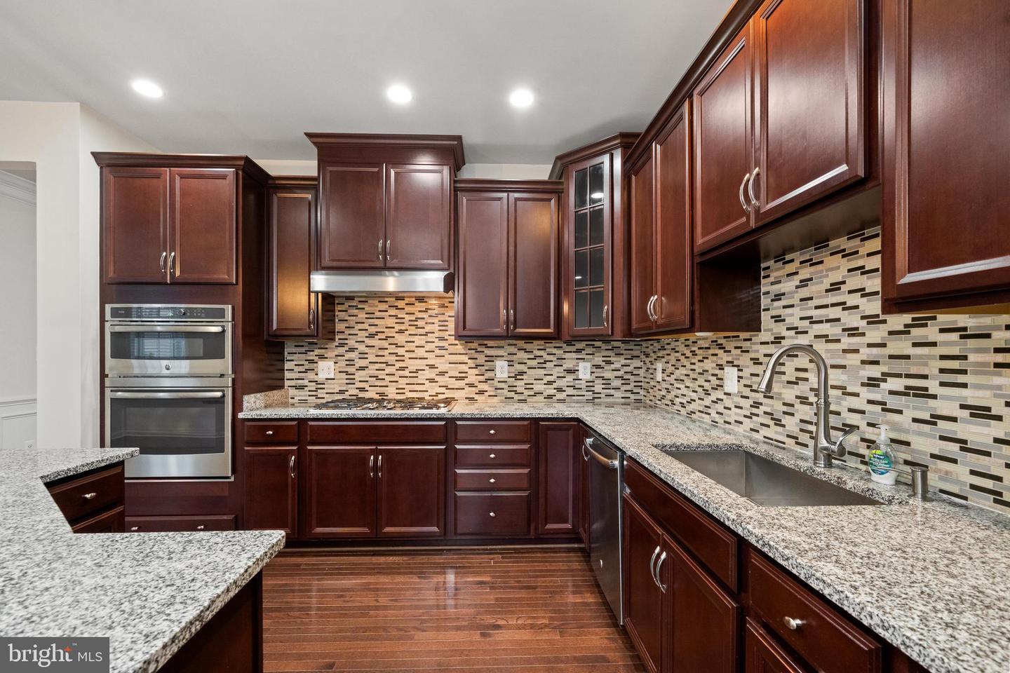 43009 SOUTHVIEW MANOR DR, ASHBURN, Virginia 20148, 4 Bedrooms Bedrooms, ,3 BathroomsBathrooms,Residential,For sale,43009 SOUTHVIEW MANOR DR,VALO2093274 MLS # VALO2093274