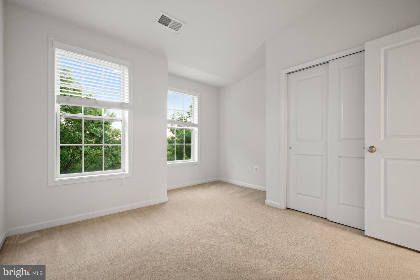 43009 SOUTHVIEW MANOR DR, ASHBURN, Virginia 20148, 4 Bedrooms Bedrooms, ,3 BathroomsBathrooms,Residential,For sale,43009 SOUTHVIEW MANOR DR,VALO2093274 MLS # VALO2093274