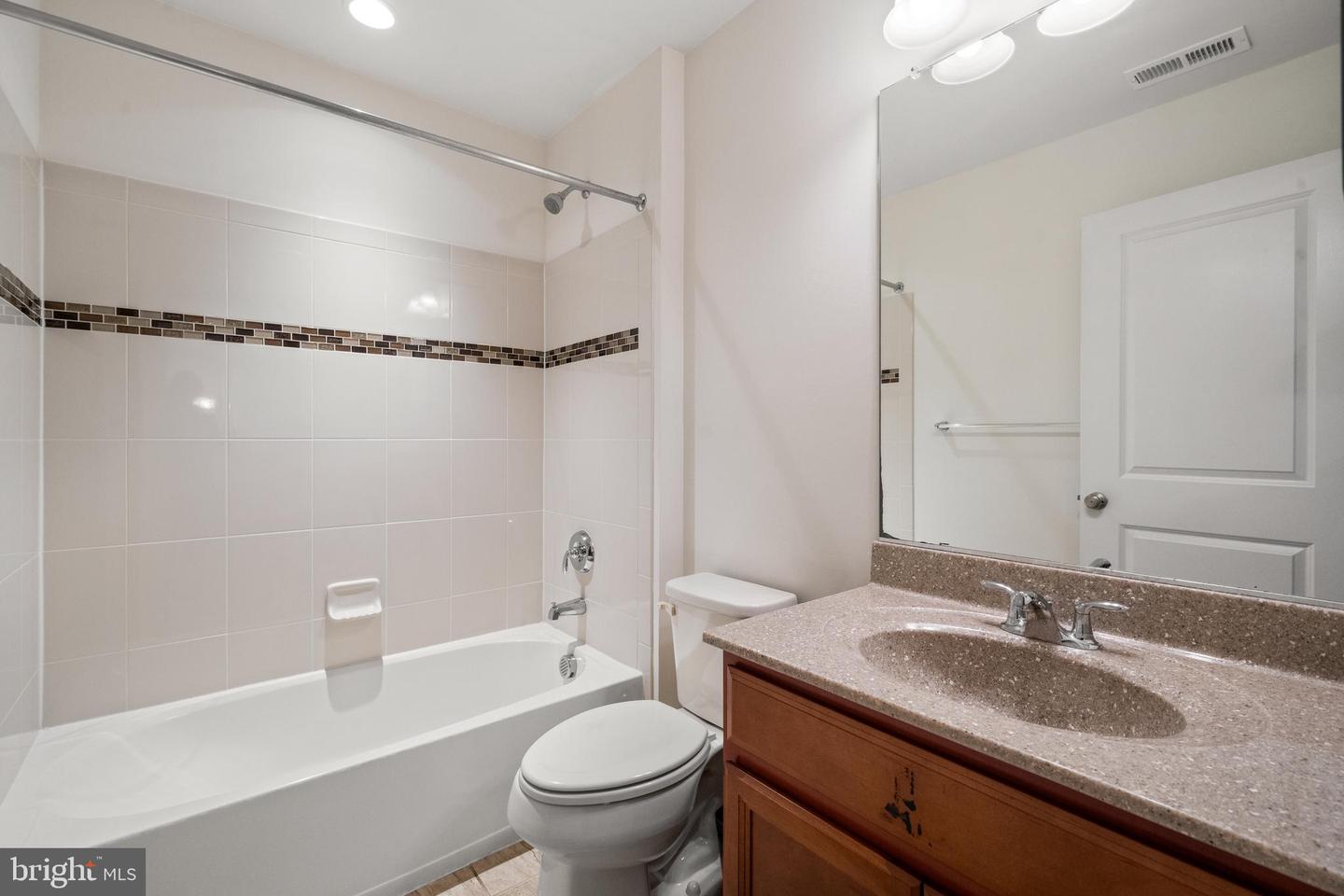 43009 SOUTHVIEW MANOR DR, ASHBURN, Virginia 20148, 4 Bedrooms Bedrooms, ,3 BathroomsBathrooms,Residential,For sale,43009 SOUTHVIEW MANOR DR,VALO2093274 MLS # VALO2093274