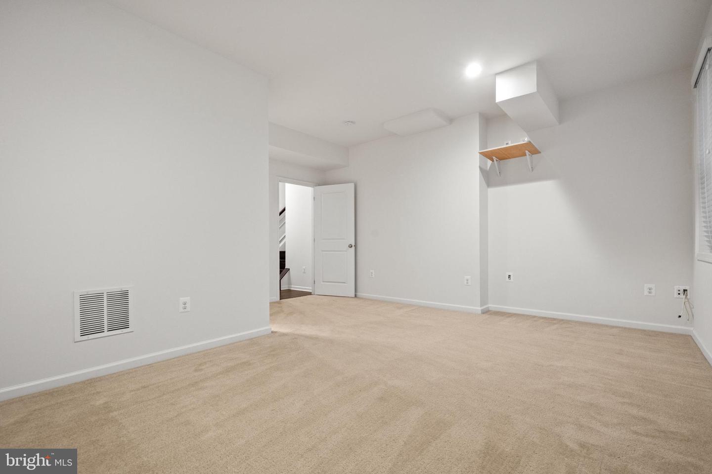 43009 SOUTHVIEW MANOR DR, ASHBURN, Virginia 20148, 4 Bedrooms Bedrooms, ,3 BathroomsBathrooms,Residential,For sale,43009 SOUTHVIEW MANOR DR,VALO2093274 MLS # VALO2093274