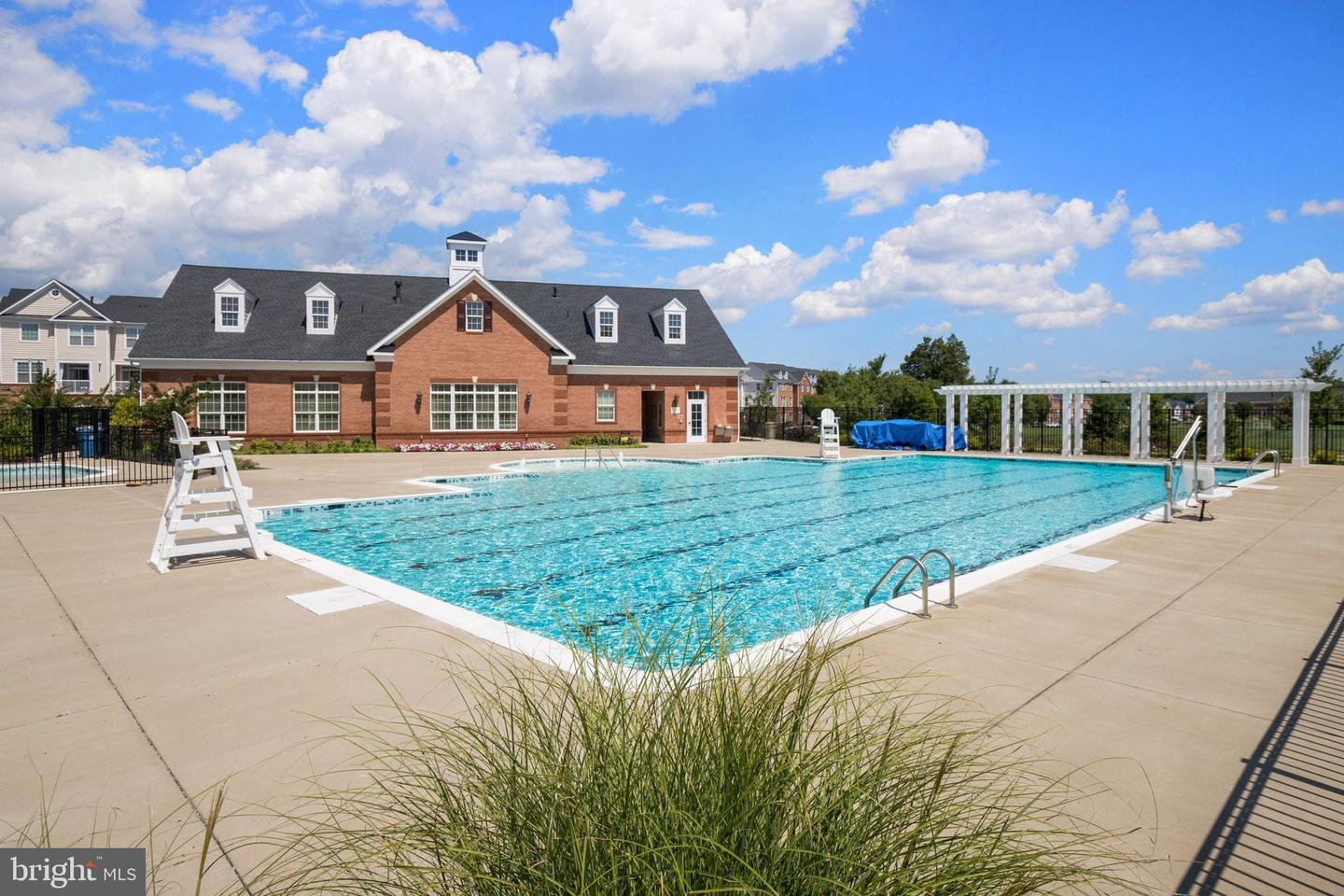 43009 SOUTHVIEW MANOR DR, ASHBURN, Virginia 20148, 4 Bedrooms Bedrooms, ,3 BathroomsBathrooms,Residential,For sale,43009 SOUTHVIEW MANOR DR,VALO2093274 MLS # VALO2093274
