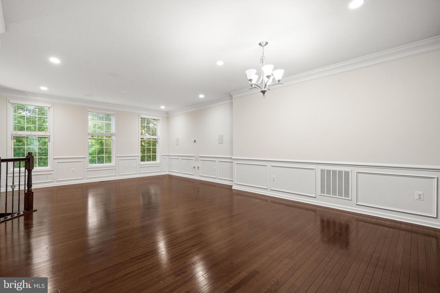 43009 SOUTHVIEW MANOR DR, ASHBURN, Virginia 20148, 4 Bedrooms Bedrooms, ,3 BathroomsBathrooms,Residential,For sale,43009 SOUTHVIEW MANOR DR,VALO2093274 MLS # VALO2093274