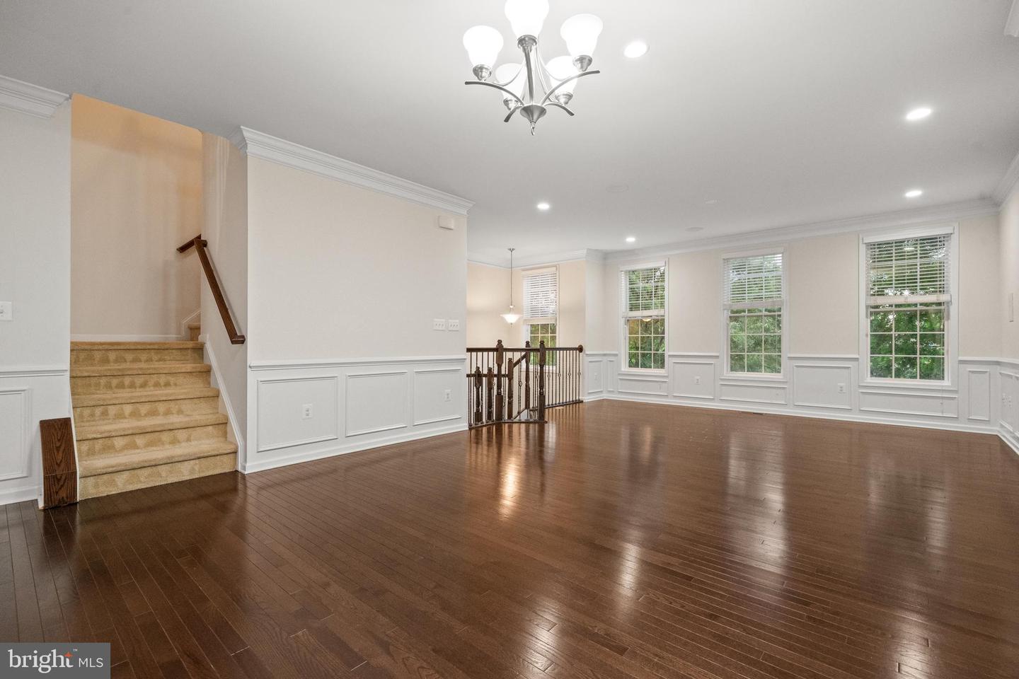 43009 SOUTHVIEW MANOR DR, ASHBURN, Virginia 20148, 4 Bedrooms Bedrooms, ,3 BathroomsBathrooms,Residential,For sale,43009 SOUTHVIEW MANOR DR,VALO2093274 MLS # VALO2093274