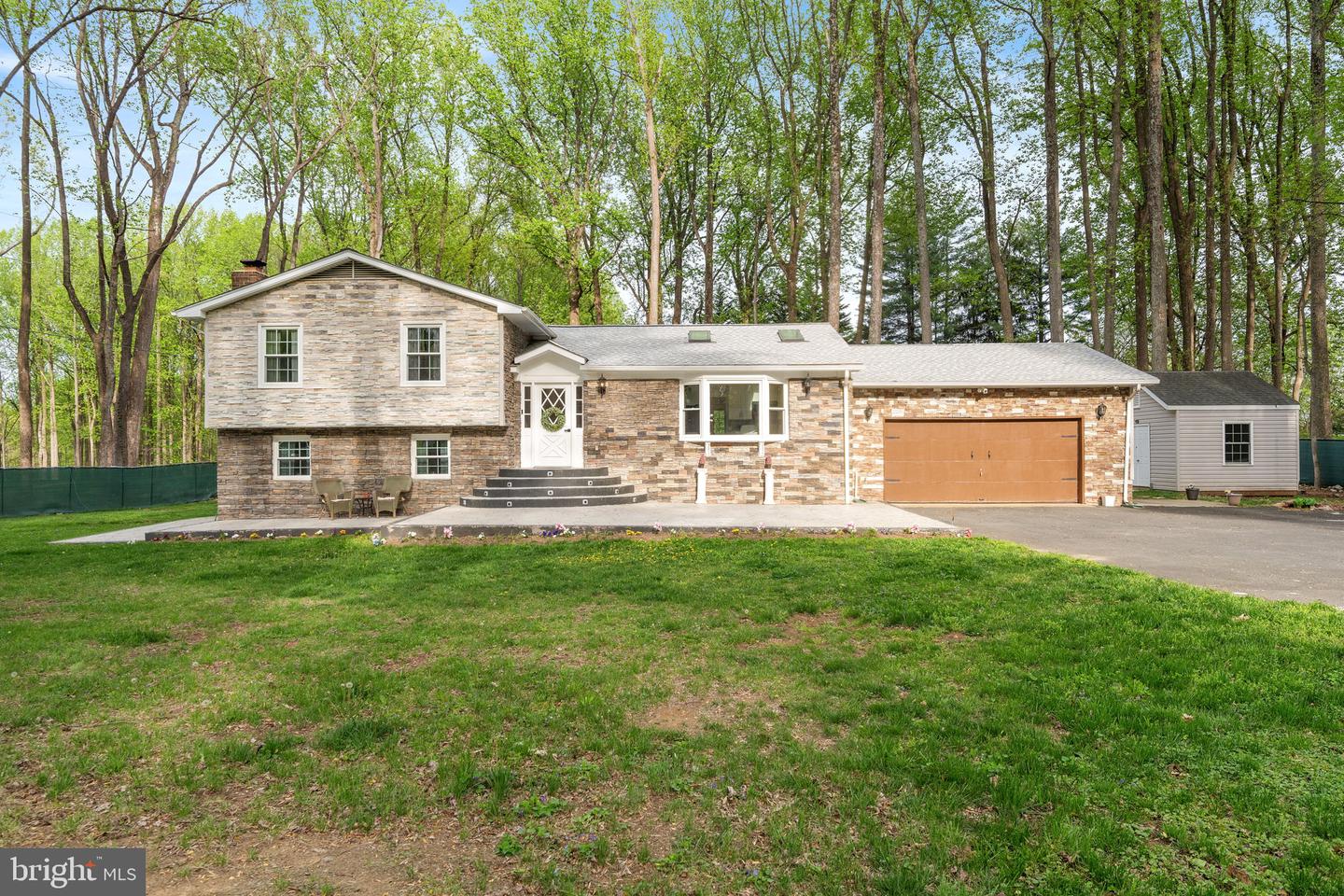 1401 SPRING LAKE DR, HAYMARKET, Virginia 20169, 5 Bedrooms Bedrooms, ,3 BathroomsBathrooms,Residential,For sale,1401 SPRING LAKE DR,VAPW2091540 MLS # VAPW2091540