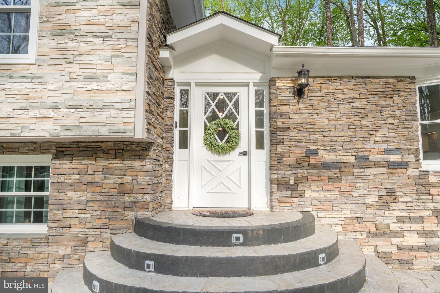 1401 SPRING LAKE DR, HAYMARKET, Virginia 20169, 5 Bedrooms Bedrooms, ,3 BathroomsBathrooms,Residential,For sale,1401 SPRING LAKE DR,VAPW2091540 MLS # VAPW2091540
