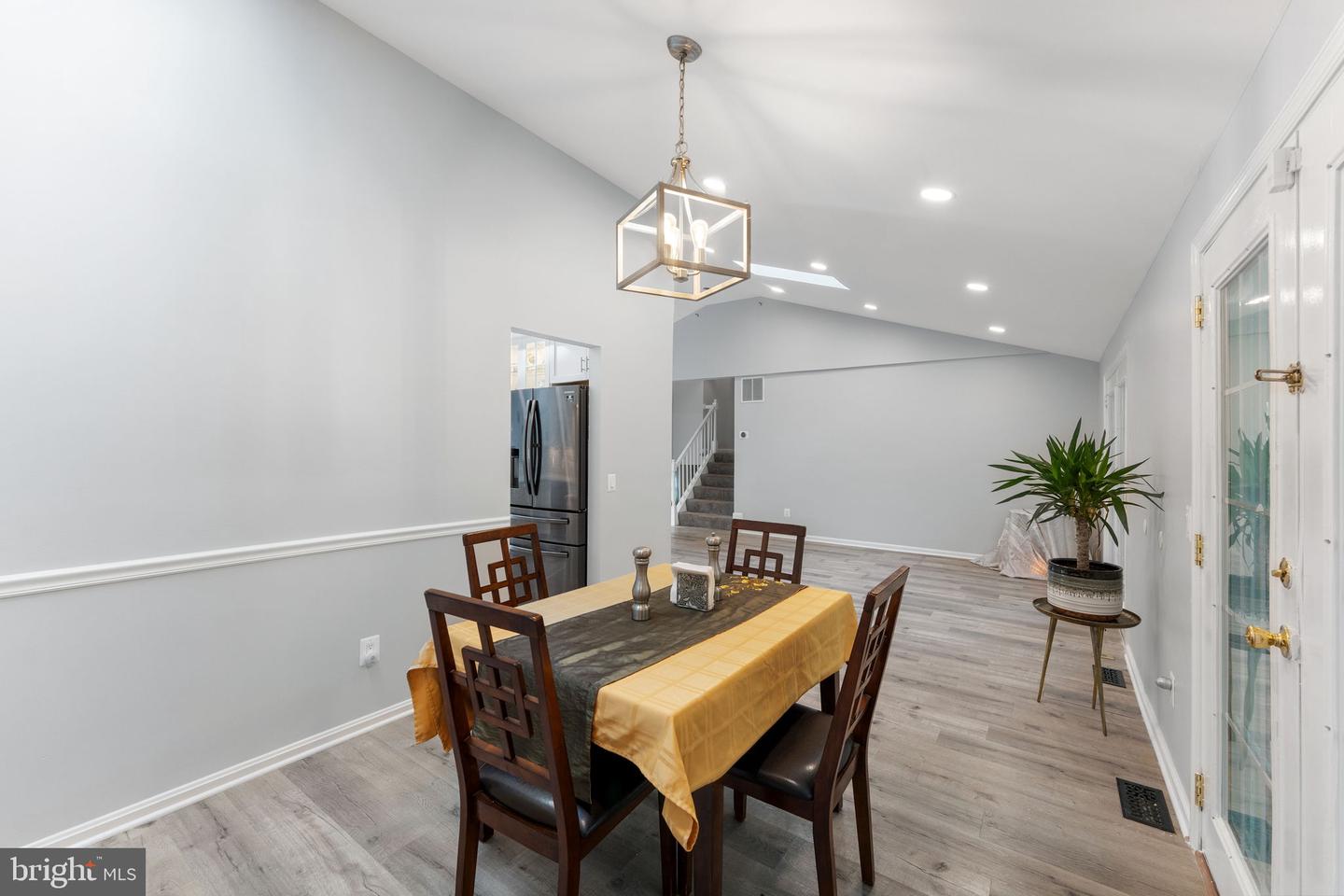 1401 SPRING LAKE DR, HAYMARKET, Virginia 20169, 5 Bedrooms Bedrooms, ,3 BathroomsBathrooms,Residential,For sale,1401 SPRING LAKE DR,VAPW2091540 MLS # VAPW2091540