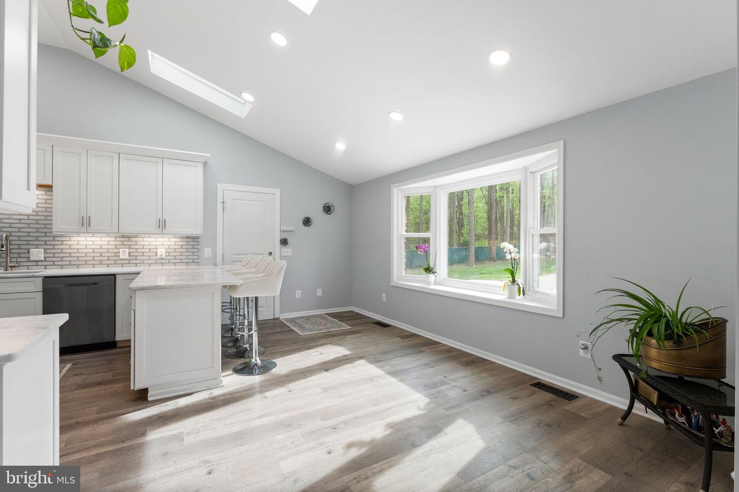 1401 SPRING LAKE DR, HAYMARKET, Virginia 20169, 5 Bedrooms Bedrooms, ,3 BathroomsBathrooms,Residential,For sale,1401 SPRING LAKE DR,VAPW2091540 MLS # VAPW2091540