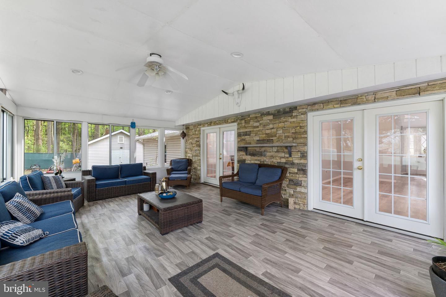 1401 SPRING LAKE DR, HAYMARKET, Virginia 20169, 5 Bedrooms Bedrooms, ,3 BathroomsBathrooms,Residential,For sale,1401 SPRING LAKE DR,VAPW2091540 MLS # VAPW2091540