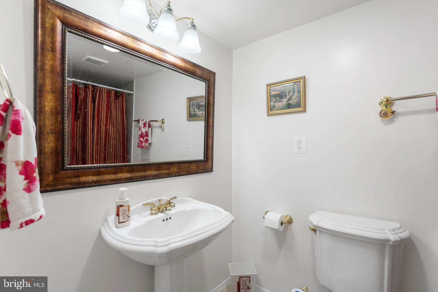 1401 SPRING LAKE DR, HAYMARKET, Virginia 20169, 5 Bedrooms Bedrooms, ,3 BathroomsBathrooms,Residential,For sale,1401 SPRING LAKE DR,VAPW2091540 MLS # VAPW2091540