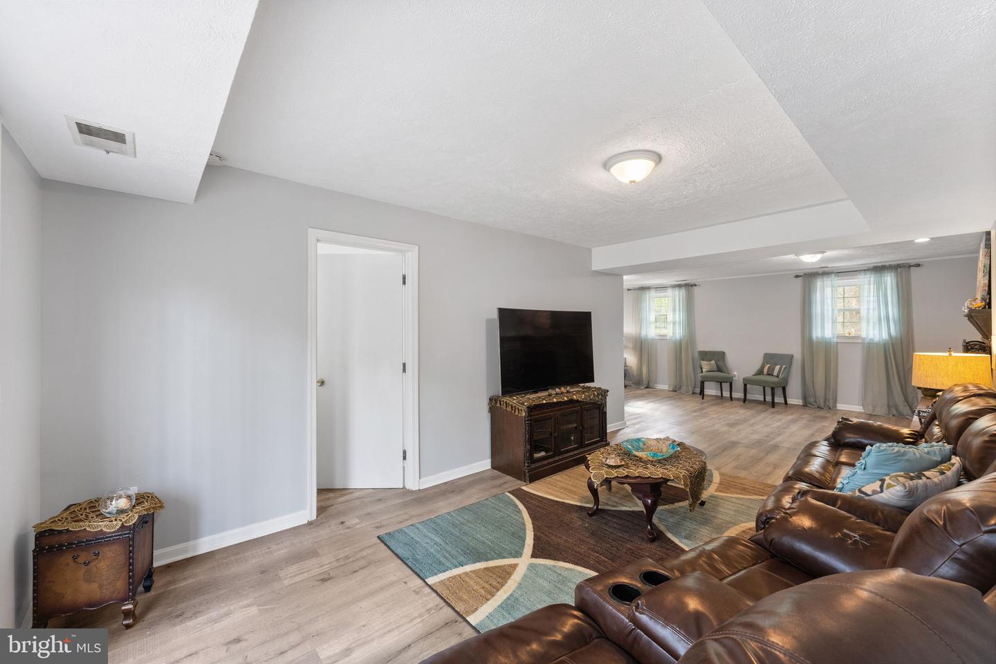 1401 SPRING LAKE DR, HAYMARKET, Virginia 20169, 5 Bedrooms Bedrooms, ,3 BathroomsBathrooms,Residential,For sale,1401 SPRING LAKE DR,VAPW2091540 MLS # VAPW2091540