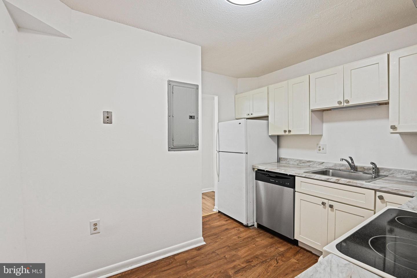 609 CENTER ST #T2, HERNDON, Virginia 20170, 1 Bedroom Bedrooms, ,1 BathroomBathrooms,Residential,For sale,609 CENTER ST #T2,VAFX2233506 MLS # VAFX2233506