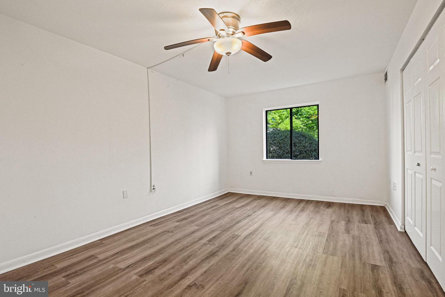 609 CENTER ST #T2, HERNDON, Virginia 20170, 1 Bedroom Bedrooms, ,1 BathroomBathrooms,Residential,For sale,609 CENTER ST #T2,VAFX2233506 MLS # VAFX2233506