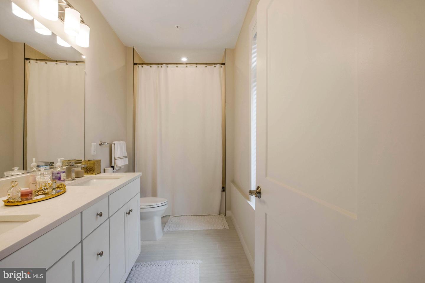 1669 BANDIT LOOP #107A, RESTON, Virginia 20190, 2 Bedrooms Bedrooms, ,2 BathroomsBathrooms,Residential,For sale,1669 BANDIT LOOP #107A,VAFX2233866 MLS # VAFX2233866
