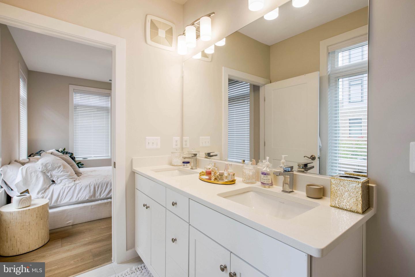 1669 BANDIT LOOP #107A, RESTON, Virginia 20190, 2 Bedrooms Bedrooms, ,2 BathroomsBathrooms,Residential,For sale,1669 BANDIT LOOP #107A,VAFX2233866 MLS # VAFX2233866