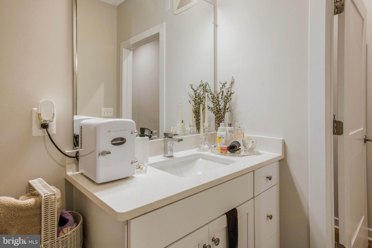 1669 BANDIT LOOP #107A, RESTON, Virginia 20190, 2 Bedrooms Bedrooms, ,2 BathroomsBathrooms,Residential,For sale,1669 BANDIT LOOP #107A,VAFX2233866 MLS # VAFX2233866