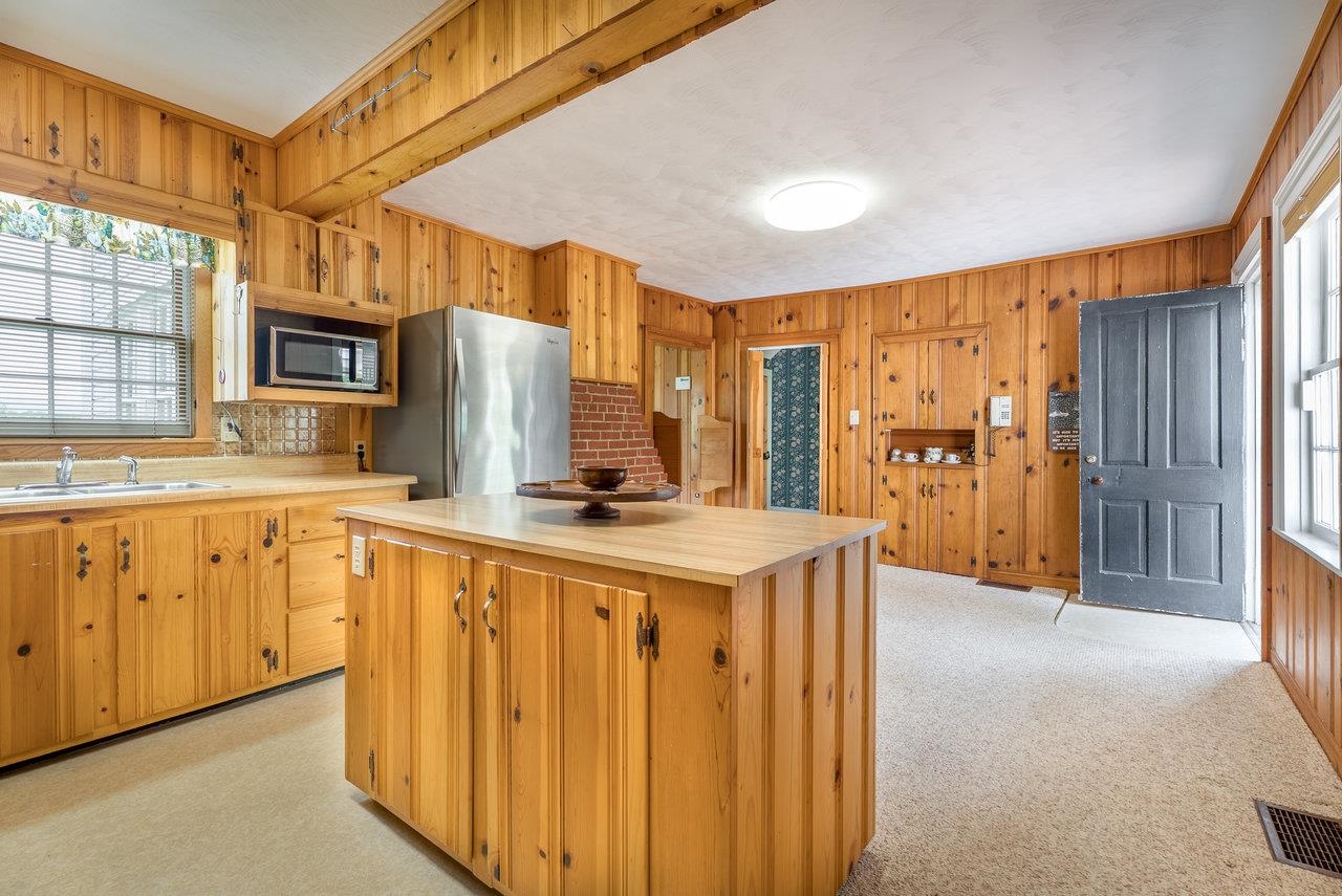 2860 UPHILL DR, BROADWAY, Virginia 22815, 4 Bedrooms Bedrooms, ,2 BathroomsBathrooms,Residential,Estate of Claranell W Robin,2860 UPHILL DR,664330 MLS # 664330