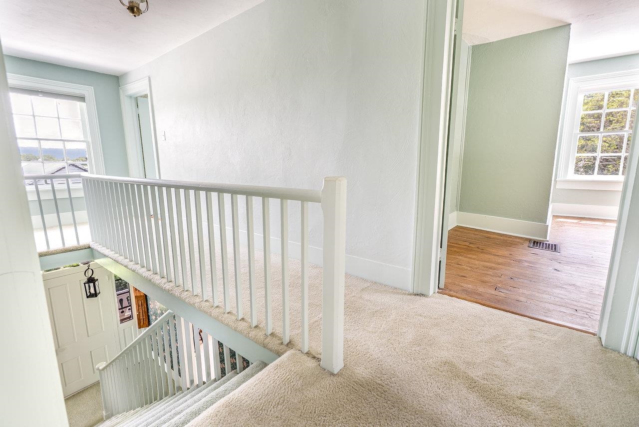 2860 UPHILL DR, BROADWAY, Virginia 22815, 4 Bedrooms Bedrooms, ,2 BathroomsBathrooms,Residential,Estate of Claranell W Robin,2860 UPHILL DR,664330 MLS # 664330