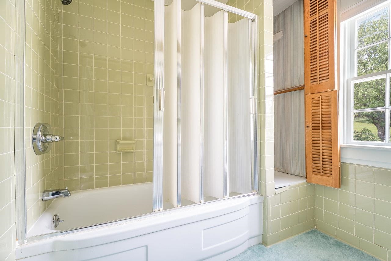 2860 UPHILL DR, BROADWAY, Virginia 22815, 4 Bedrooms Bedrooms, ,2 BathroomsBathrooms,Residential,Estate of Claranell W Robin,2860 UPHILL DR,664330 MLS # 664330