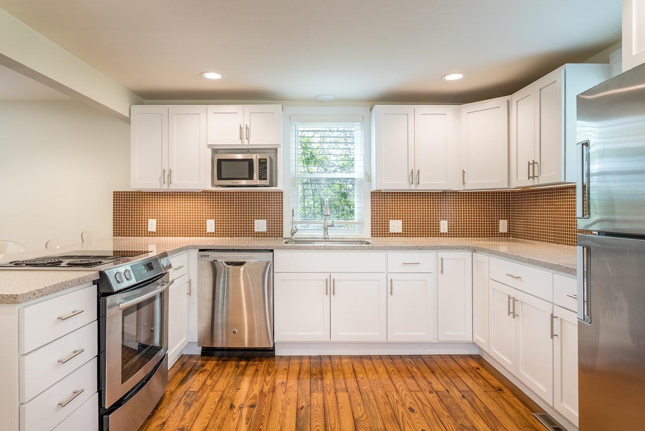 2860 UPHILL DR, BROADWAY, Virginia 22815, 4 Bedrooms Bedrooms, ,2 BathroomsBathrooms,Residential,Estate of Claranell W Robin,2860 UPHILL DR,664330 MLS # 664330