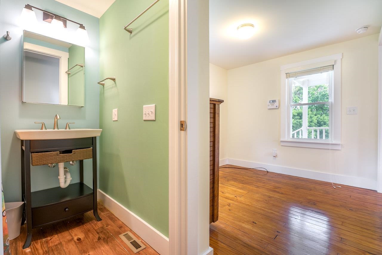 2860 UPHILL DR, BROADWAY, Virginia 22815, 4 Bedrooms Bedrooms, ,2 BathroomsBathrooms,Residential,Estate of Claranell W Robin,2860 UPHILL DR,664330 MLS # 664330