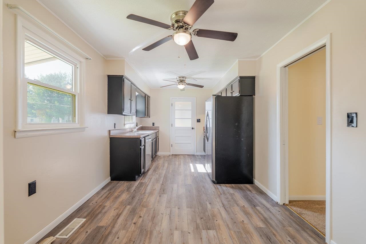 109 JACKSON AVE, ELKTON, Virginia 22827, 3 Bedrooms Bedrooms, ,1 BathroomBathrooms,Residential,109 JACKSON AVE,664333 MLS # 664333