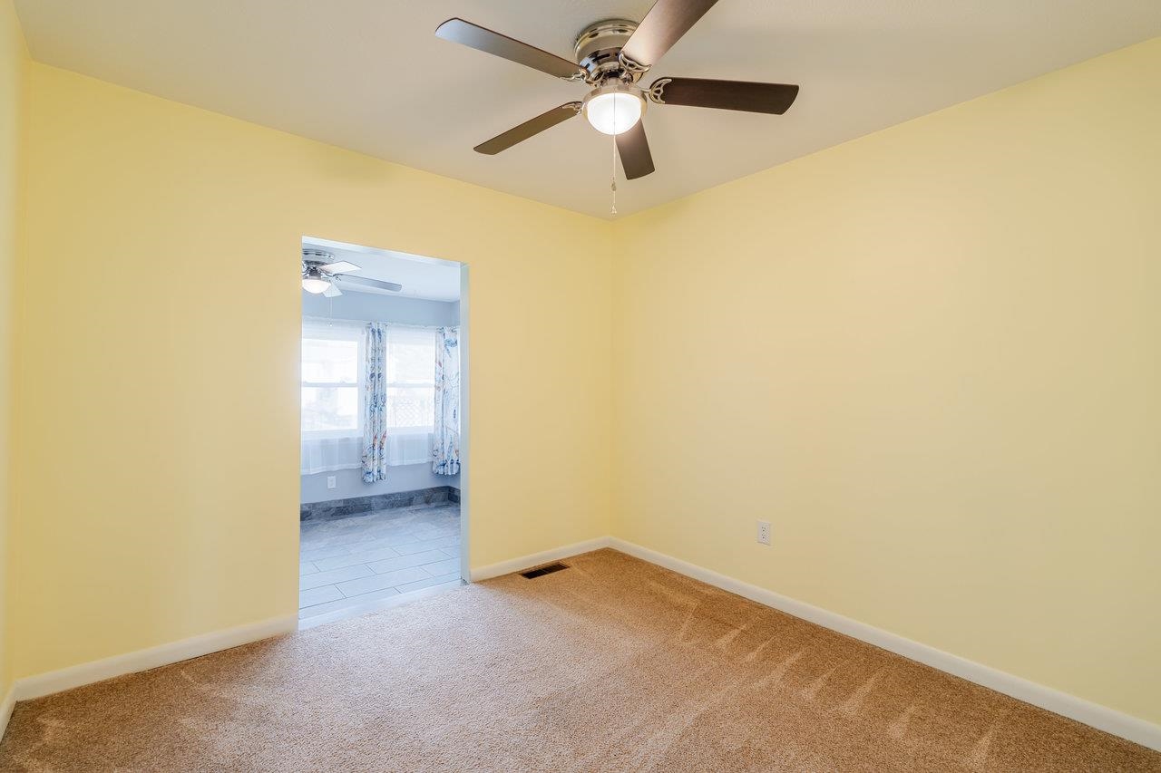 109 JACKSON AVE, ELKTON, Virginia 22827, 3 Bedrooms Bedrooms, ,1 BathroomBathrooms,Residential,109 JACKSON AVE,664333 MLS # 664333