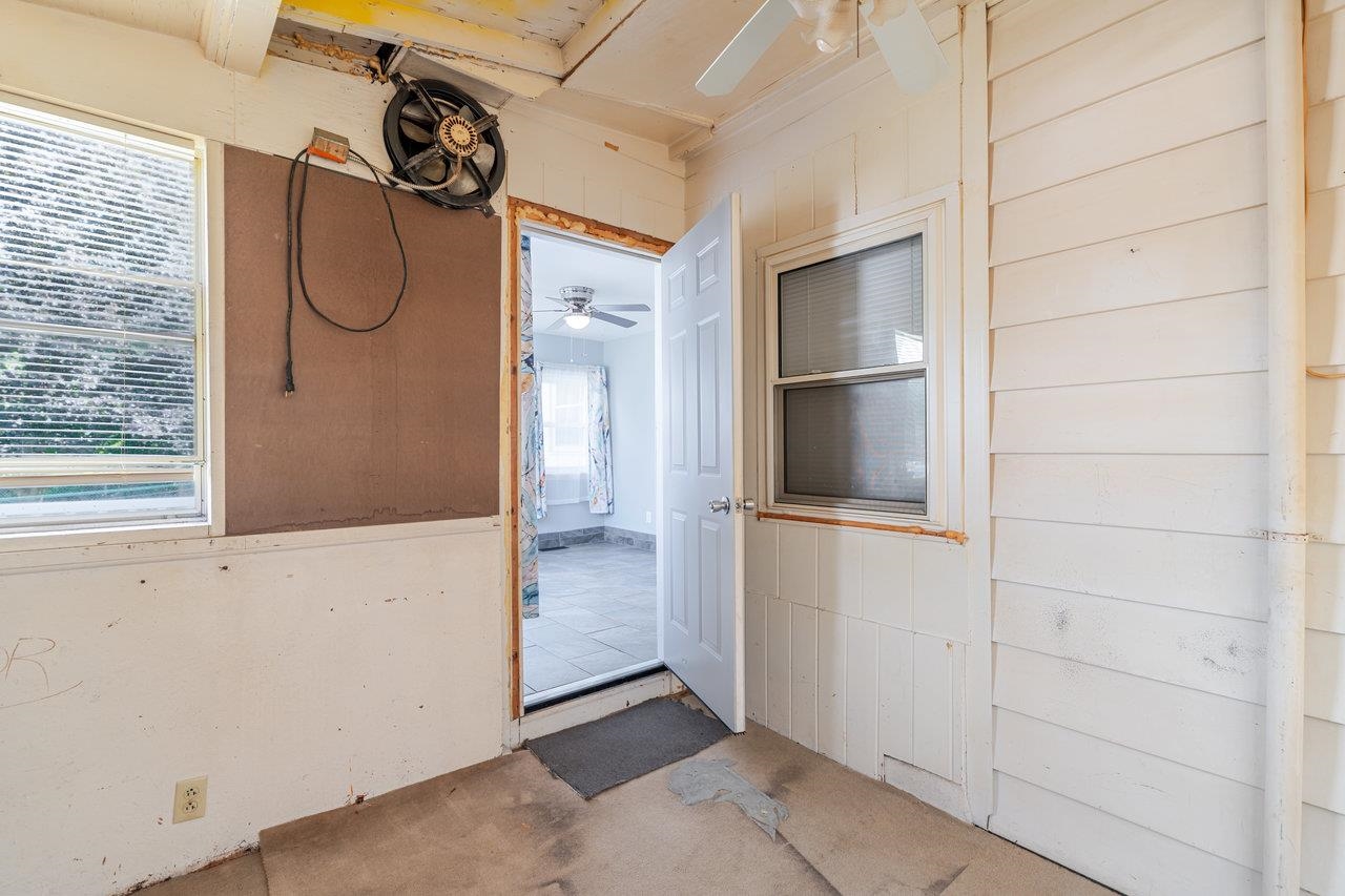 109 JACKSON AVE, ELKTON, Virginia 22827, 3 Bedrooms Bedrooms, ,1 BathroomBathrooms,Residential,109 JACKSON AVE,664333 MLS # 664333