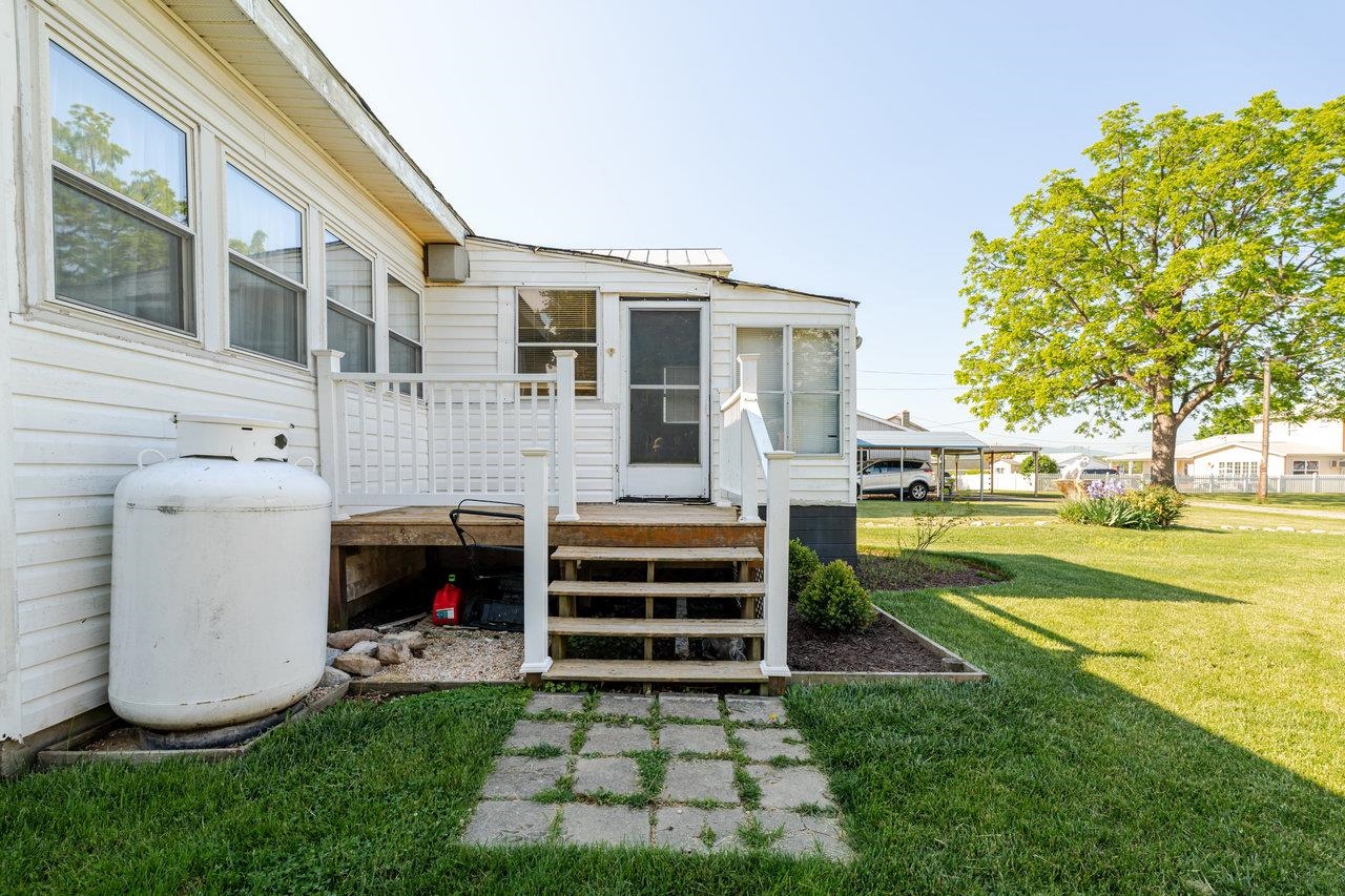109 JACKSON AVE, ELKTON, Virginia 22827, 3 Bedrooms Bedrooms, ,1 BathroomBathrooms,Residential,109 JACKSON AVE,664333 MLS # 664333