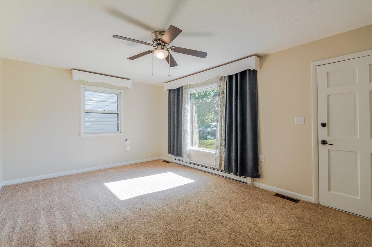 109 JACKSON AVE, ELKTON, Virginia 22827, 3 Bedrooms Bedrooms, ,1 BathroomBathrooms,Residential,109 JACKSON AVE,664333 MLS # 664333