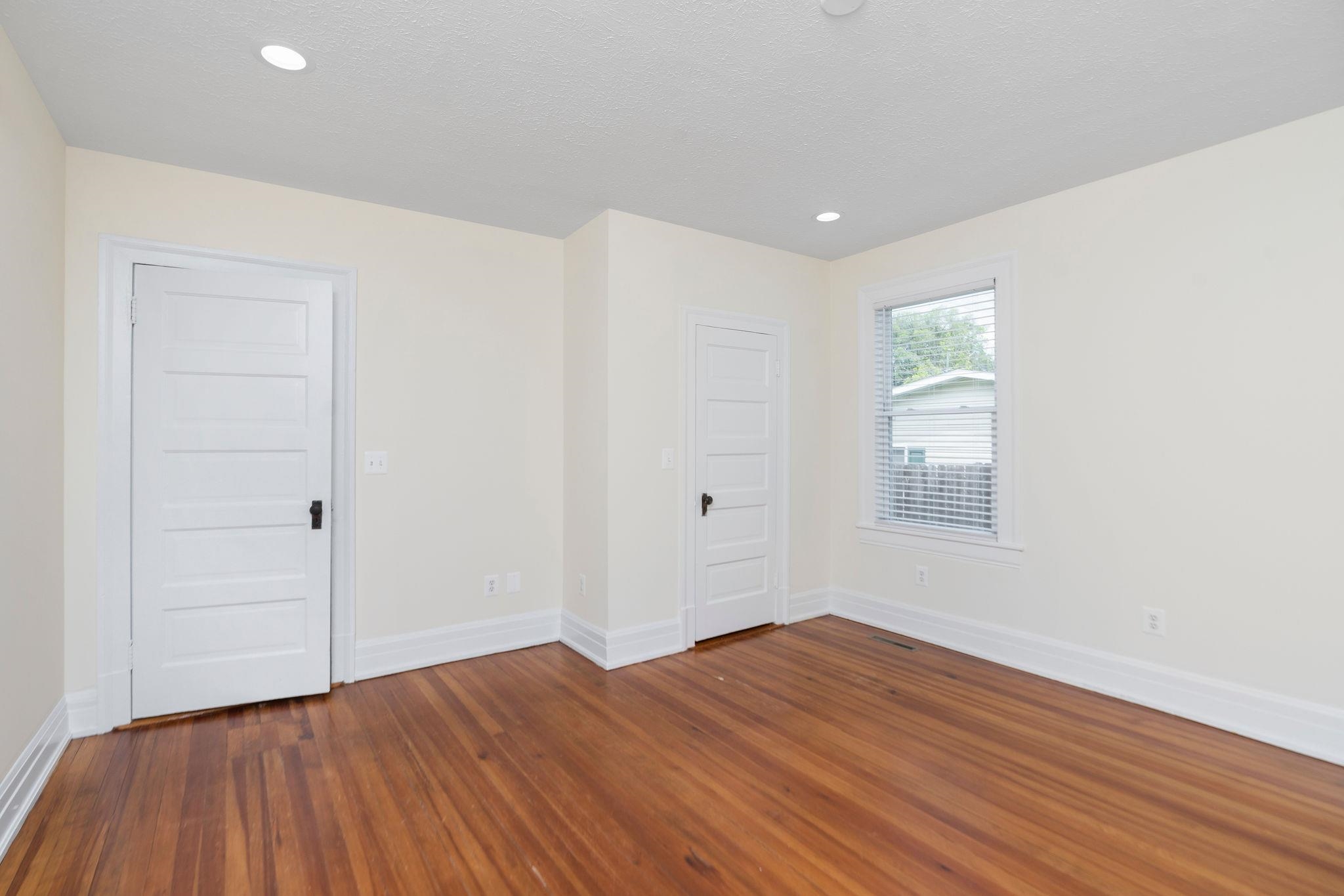 255 W RAILROAD AVE, CRAIGSVILLE, Virginia 24430, 3 Bedrooms Bedrooms, ,1 BathroomBathrooms,Residential,255 W RAILROAD AVE,664335 MLS # 664335