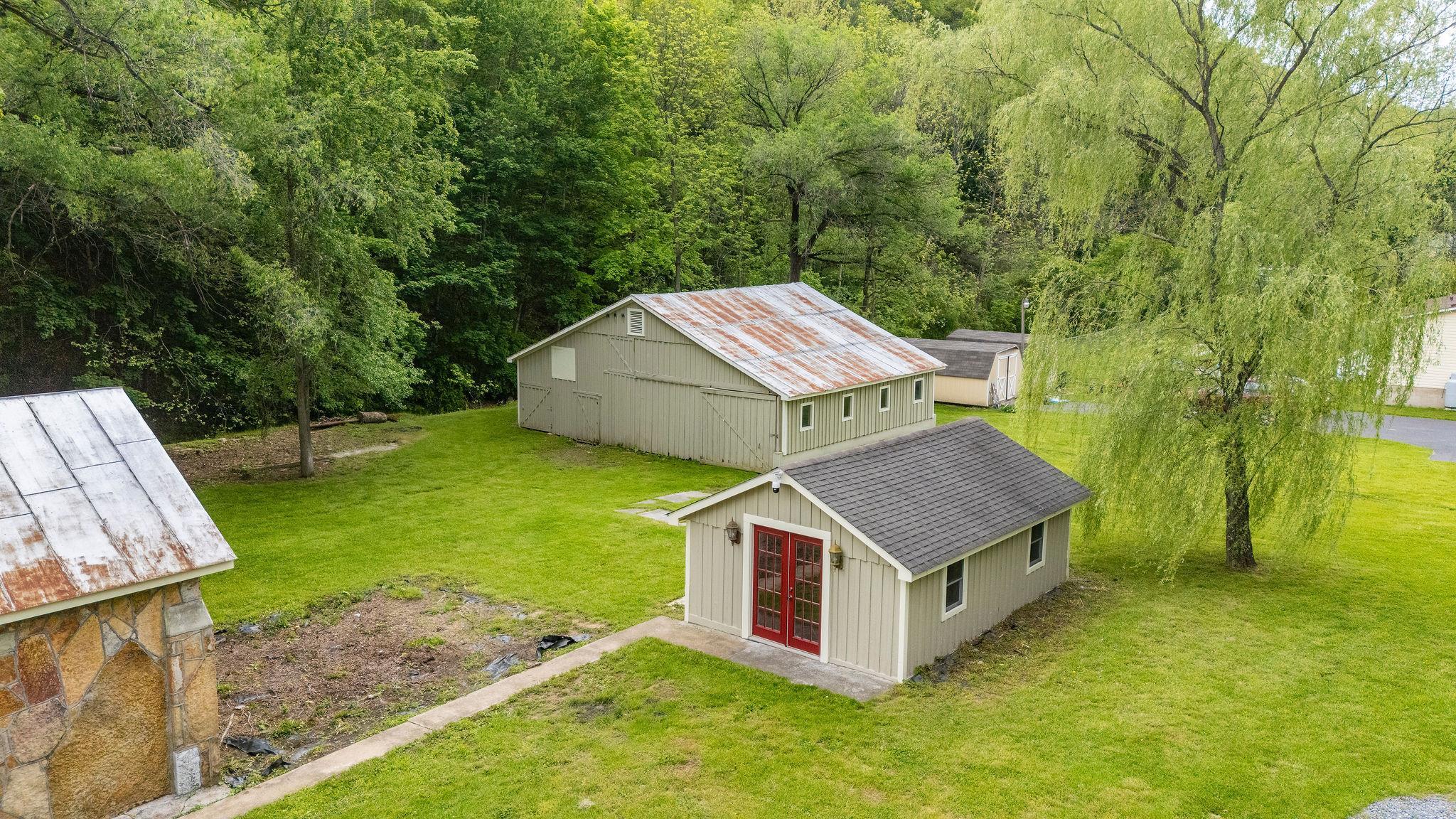 255 W RAILROAD AVE, CRAIGSVILLE, Virginia 24430, 3 Bedrooms Bedrooms, ,1 BathroomBathrooms,Residential,255 W RAILROAD AVE,664335 MLS # 664335